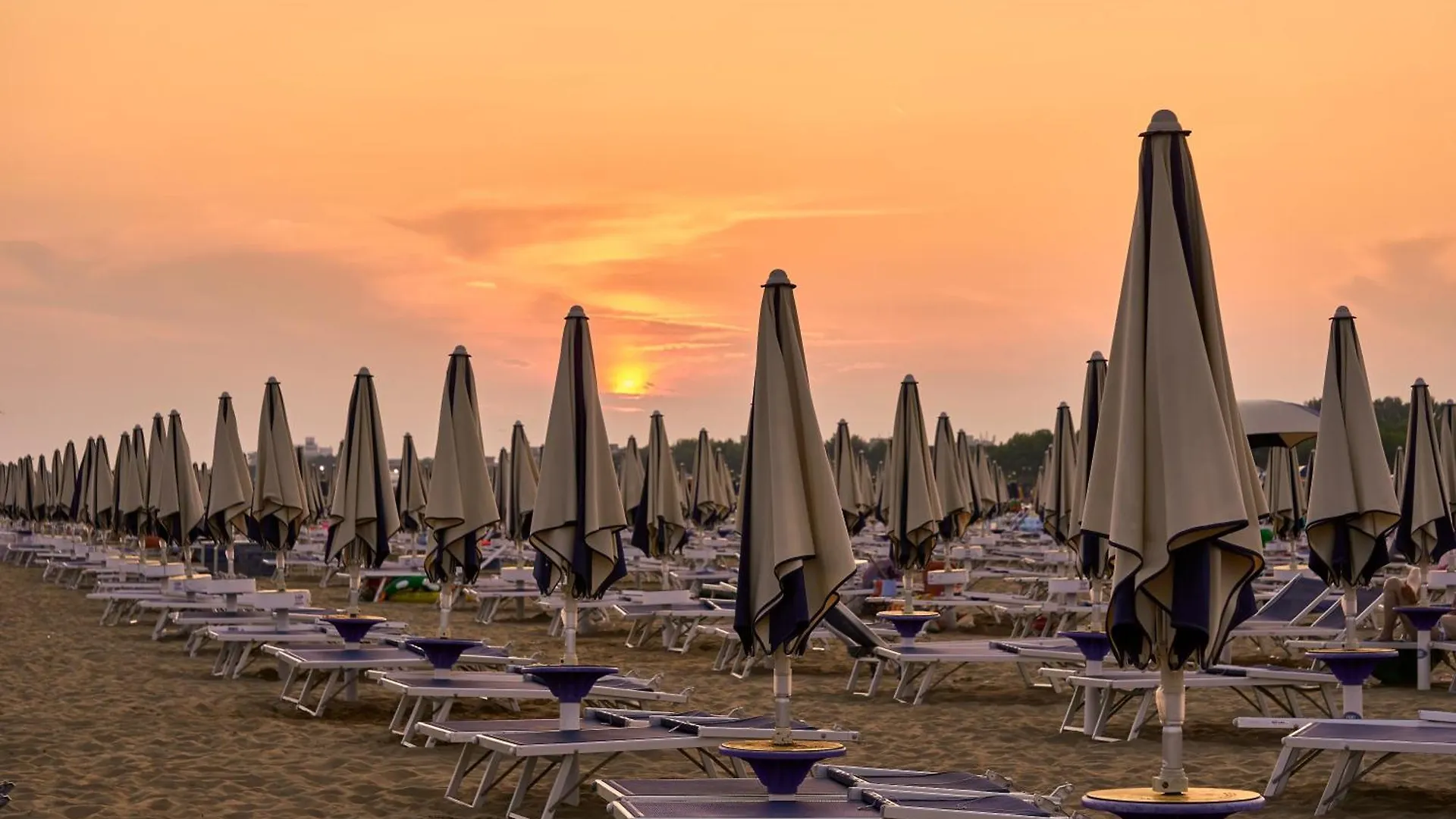 Modern Two-Room Apartment In Bibione Italy
